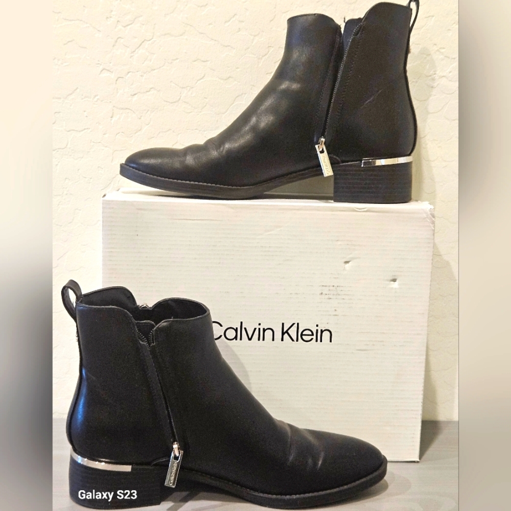 Calvin Klein Sleek Black Ankle Booties Sz 9.5M